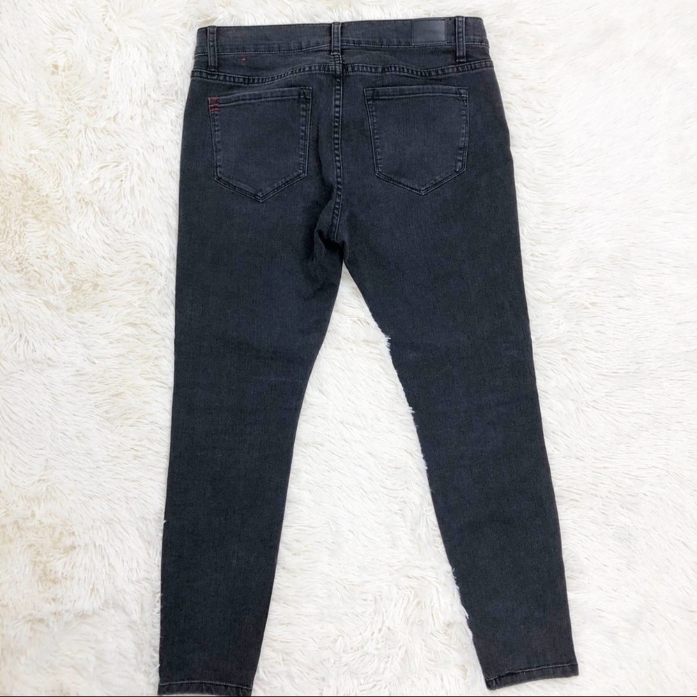 BDG Mid Rise Twig Ankle Skinny Jeans Embroidered Black Denim 29W 29L - Picture 11 of 16